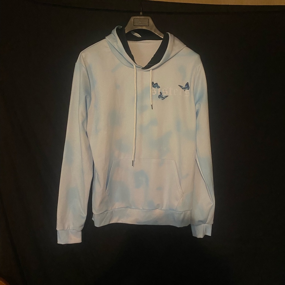 4/$25🦋JAMES CHARLES SWEATSHIRT